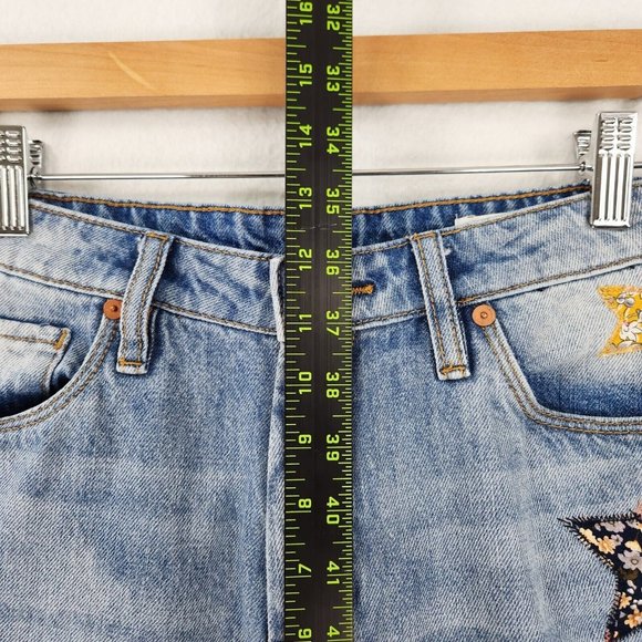 BLANKNYC Jeans Womens 28 Blue Madison Cropped Star Patch Distressed High Rise - Picture 8 of 16
